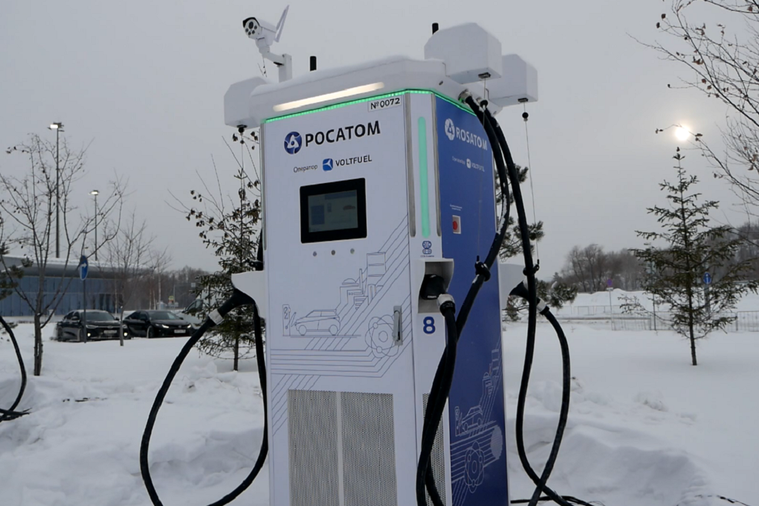 Мэр Кудрявцев: первый электрозарядный комплекс заработал у «Сибирь-Арены»