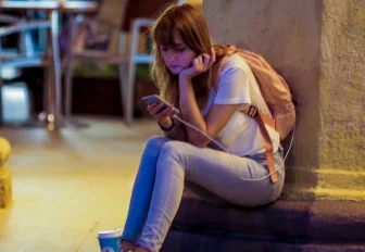 Встревоженные новосибирцы могут пообщаться с психологами по горячей линии