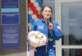 Космонавт из Новосибирска Анна Кикина стала кандидатом технических наук