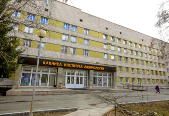 Новосибирские учёные предложили лечить роговицу клетками жира из щёк