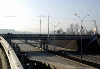 В Новосибирске 11 путепроводов оснастят системами безопасности