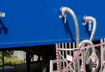 Котельную на колёсах развернули у новосибирской школы энергетики