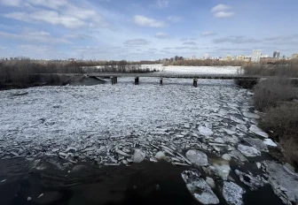 Лёд тронулся: река Иня подарила новосибирцам завораживающее зрелище