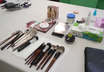 Ювелир и косметолог раскрыли секрет успеха новосибирским подросткам