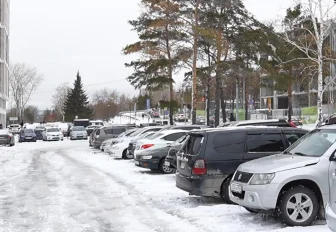 Мэр Кудрявцев: платную парковку оборудовали у Михайловской набережной