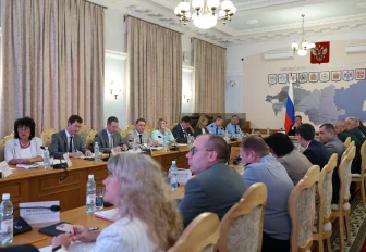 «Планку снижать нельзя»: полпред провёл совещание по подготовке к выборам