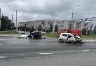 Семь человек пострадали при столкновении двух иномарок в Бердске
