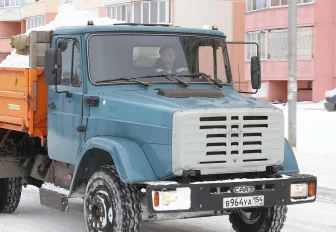 Где будут убирать снег 17 марта в Новосибирске — список улиц