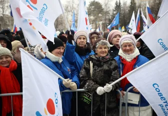 Новосибирцы на митинге-концерте отметили воссоединение Крыма с Россией