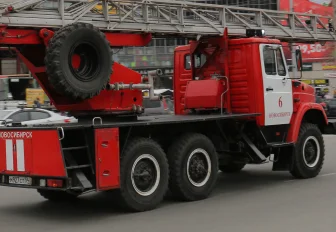 Молодая женщина пострадала при пожаре в девятиэтажке Новосибирска