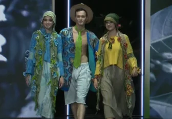 «Сибирские кутюрье» поразили зрителей необычными нарядами