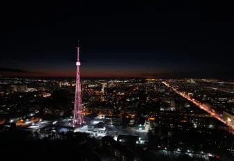 Рабочий и колхозница засияют 1 мая на телебашне в Новосибирске