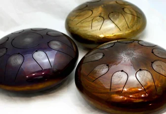 От сварки к музыке: как новосибирец после 21 профессии нашёл дело жизни