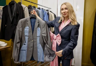 Вторая жизнь пиджака: как дизайнер из Новосибирска делает вещи модными
