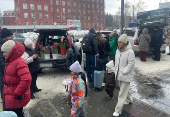 800 цветов забрали у нелегальных торговцев в Новосибирске