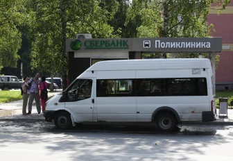 Умные таблички с QR-кодами появятся на остановках в Новосибирске