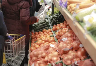 Минимальный набор продуктов оценили в 7885 рублей в Новосибирской области