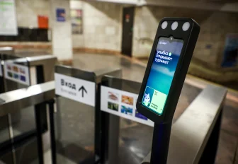В новосибирском метро проезд «улыбкой» оплатили более 174 000 пассажиров
