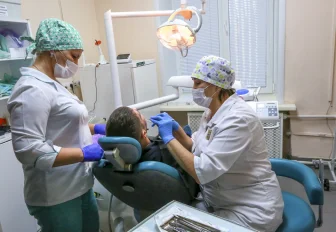 13 зубов с кариесом можно вылечить на среднюю зарплату новосибирца