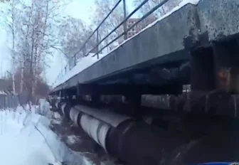 Из-под трубы на улице Объединения вызволили мальчика с вывихом ноги