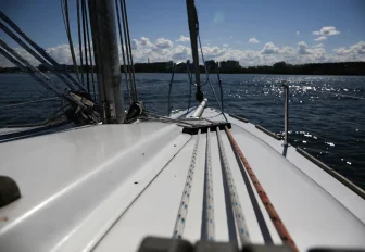 Яхт-клуб оштрафовали за нелегальный причал на Новосибирском водохранилище