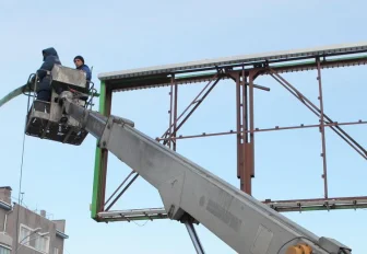 «Плачут горючими слезами»: рынок наружной рекламы в Новосибирске упал на 70%