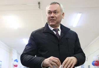 Травников поблагодарил новосибирцев за активность на выборах