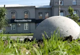 Город без окраин: полусферы защитят газоны в Заельцовке от автохамов