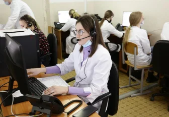 Записаться к врачу в Новосибирске теперь можно по номеру 122