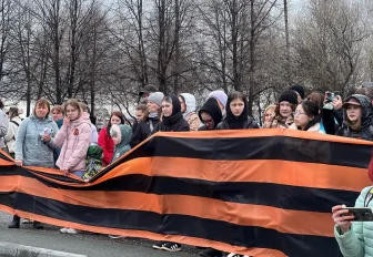 Во дворах Новосибирска хором споют «Катюшу»: адреса акции