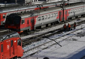 Электричка сошла с рельсов на вокзале Новосибирск-Главный