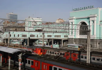 Поезд «Россия» опаздывает в Новосибирск на 5 часов из-за аварии на Урале