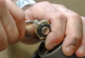 Если жадный — в профессии не задержишься: опытный ювелир о своей работе