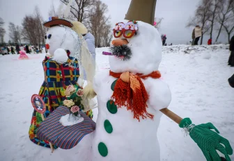 Лепить снежных баб приглашают новосибирцев в парк «Арена»