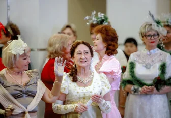 Сибирячки элегантного возраста показали себя на Татьянином балу