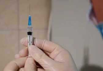 Где сделать прививку от COVID-19: все пункты вакцинации в Новосибирске