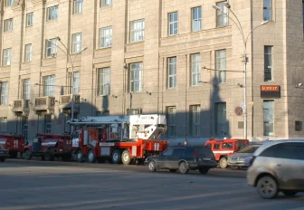 300 многодетных семей получили пожарные извещатели в Новосибирске