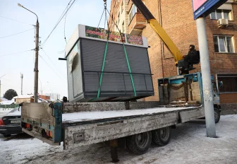 Неказистый фруктовый киоск убрали с улицы Станиславского