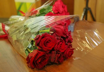 Больше 4000 новосибирских роз и хризантем отправили в Казахстан