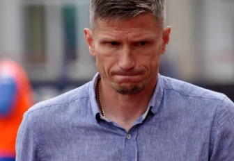 Новосибирский футбольный клуб досрочно расстался с главным тренером