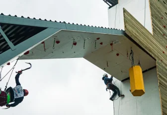 Разговор о спорте: как тренируются и соревнуются новосибирские ледолазы