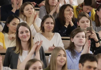 Прибавку к стипендии получат студенты-медики на целевом обучении