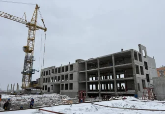 Концессионную школу на Большой проверил глава новосибирского минстроя