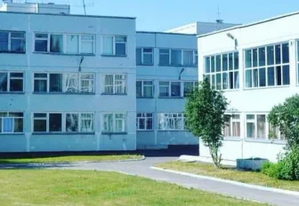 Красно-золотой мемориал Бердышеву установят у школы на ОбьГЭСе