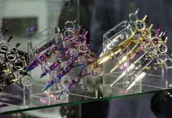 Новосибирский барбер рассказал о модных мужских стрижках весны-2026