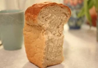 Роспотребнадзор разрешил новосибирцам замораживать хлеб на месяц