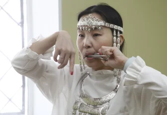 «Мир многогранен»: как народ саха сохраняет свои традиции в Новосибирске