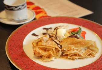 Новосибирцы могут купить 435 готовых блинов на среднюю зарплату