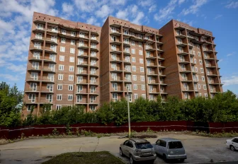 Долгострой «Три тополя» на Связистов выставили на аукцион за 384 млн