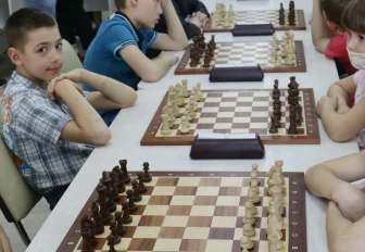 Командную борьбу на пяти досках устроили на турнире «Шахматная королева»